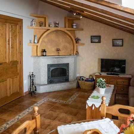 נאבארדונדה דה גרדוס El Nido De Gredos Cuco Apartamento Con Chimenea מראה חיצוני תמונה
